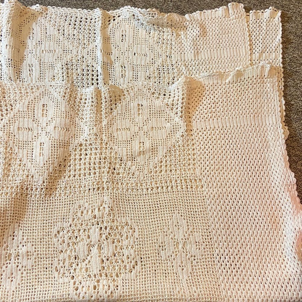 VTG,Specially Handmade By Joyce Cream Crochet Lace Fabric Size 86”X65” Approxi,!